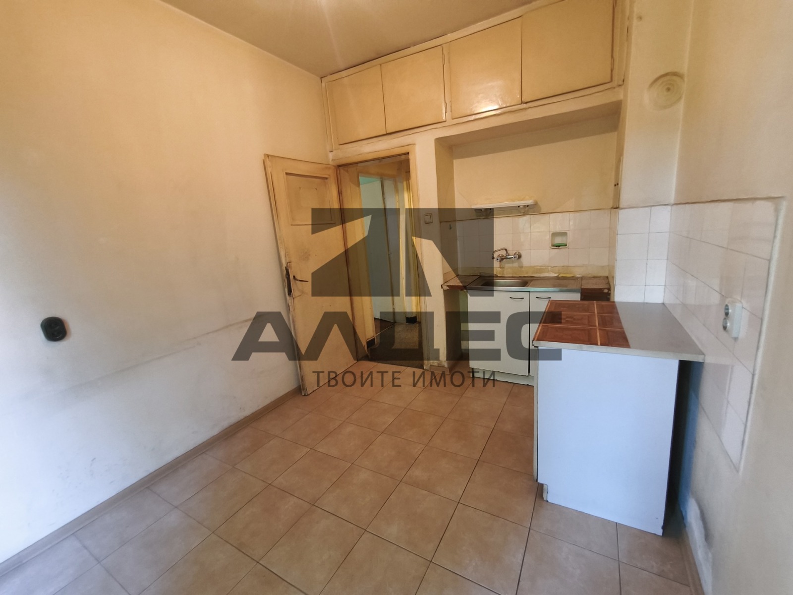 Продава 2-СТАЕН, гр. София, Докторски паметник, снимка 11 - Апартаменти - 55314330