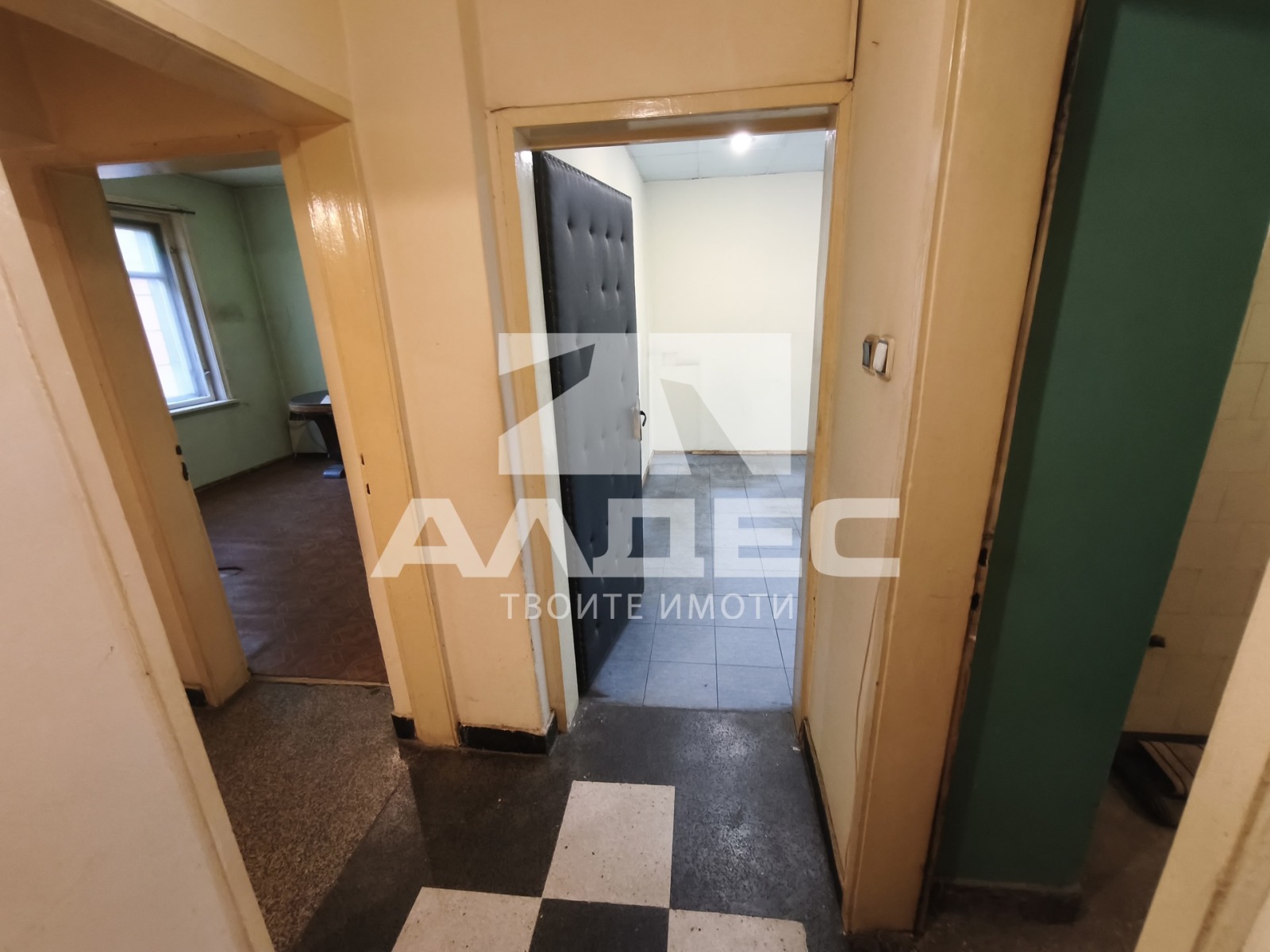 Продава 2-СТАЕН, гр. София, Докторски паметник, снимка 16 - Апартаменти - 55314330