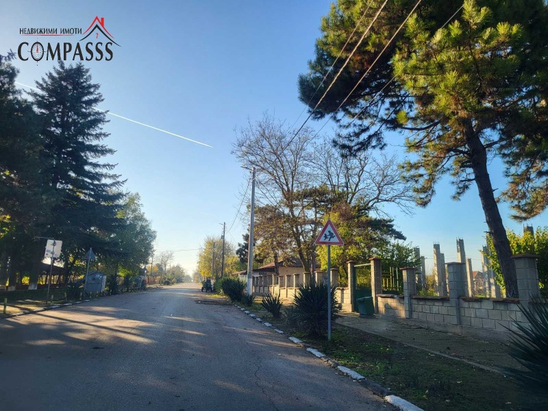 Продава КЪЩА, с. Септемврийци, област Добрич, снимка 11 - Къщи - 52509414