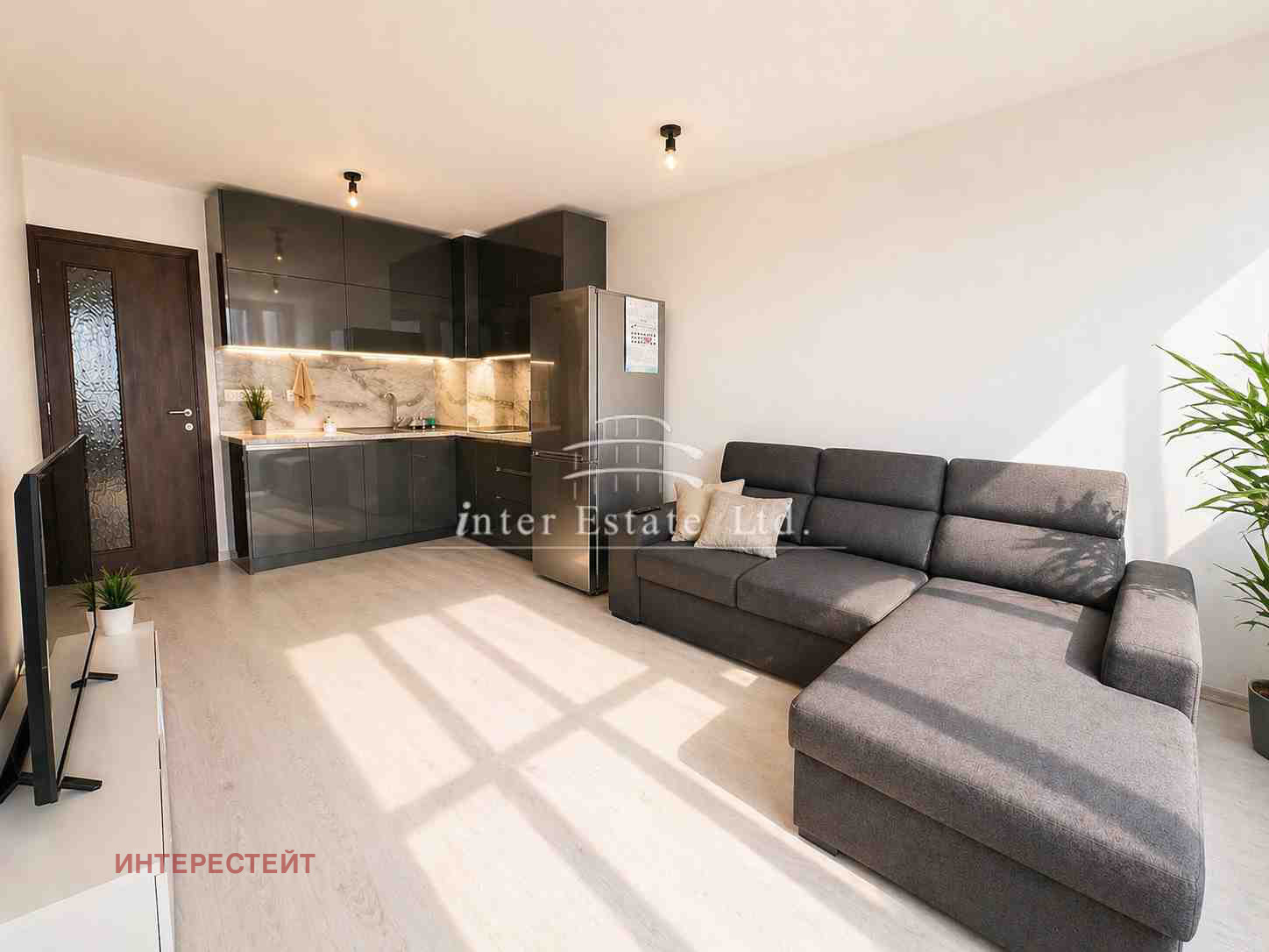 Продава 2-СТАЕН, гр. Бургас, Славейков, снимка 2 - Апартаменти - 54352868