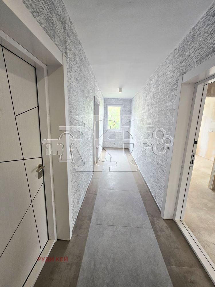 Na prodej  Studio Varna , Vladislav Varnenčik 1 , 31 m2 | 99118964 - obraz [3]