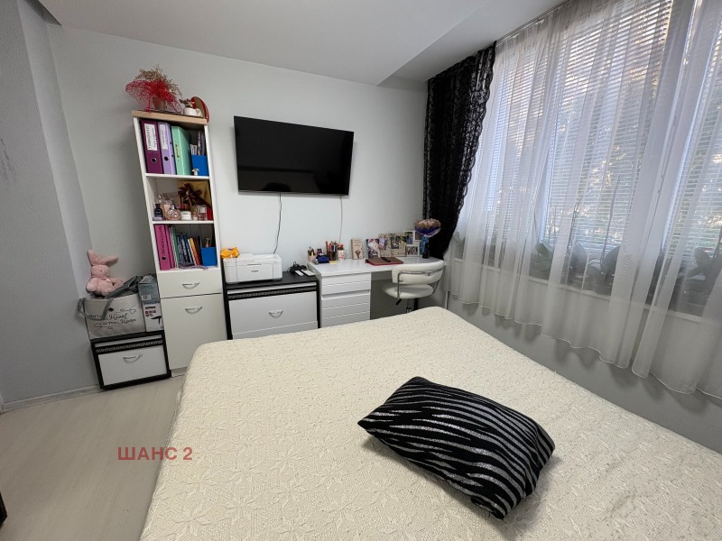 Продава МНОГОСТАЕН, гр. Варна, Лятно кино Тракия, снимка 14 - Апартаменти - 52276259