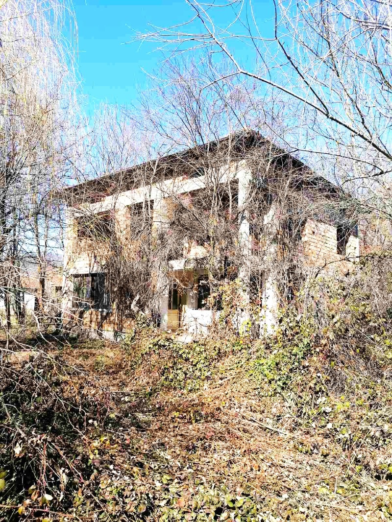 Продава КЪЩА, област Ловеч, гр. Априлци • 85000 € / 166245.55 лв. • 70079424 1