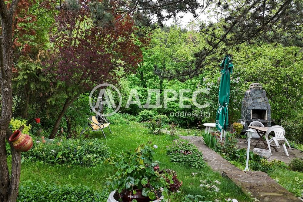 Продава КЪЩА, гр. София, Горна баня, снимка 2 - Къщи - 55096933