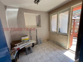 Studie Shirok tsentar, Blagoevgrad 5