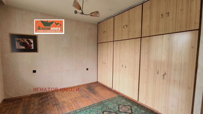 Продава  4-стаен град Пазарджик , Идеален център , 142 кв.м | 77336436 - изображение [11]