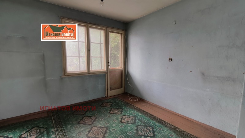 Продава  4-стаен град Пазарджик , Идеален център , 142 кв.м | 77336436 - изображение [2]