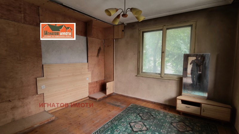 Продава  4-стаен град Пазарджик , Идеален център , 142 кв.м | 77336436 - изображение [8]
