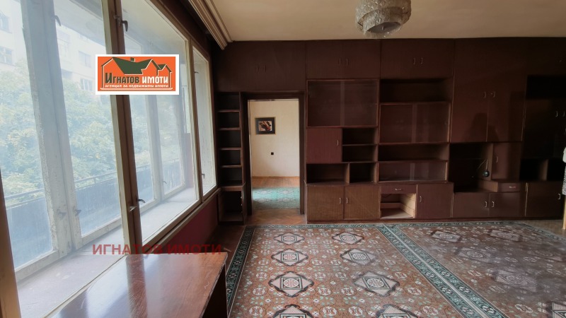 Продава  4-стаен град Пазарджик , Идеален център , 142 кв.м | 77336436 - изображение [10]