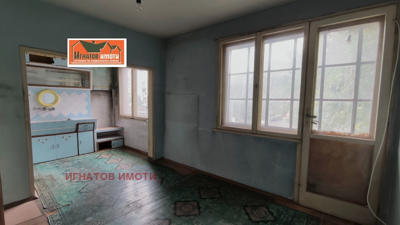 Продава  4-стаен град Пазарджик , Идеален център , 142 кв.м | 77336436 - изображение [3]