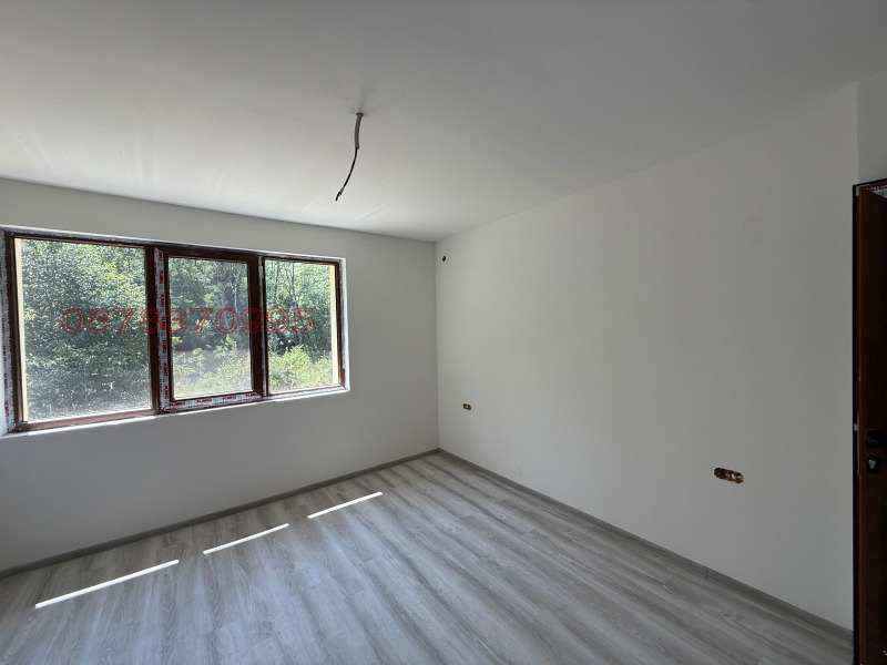 Продава КЪЩА, гр. Вършец, област Монтана, снимка 9 - Къщи - 52782335