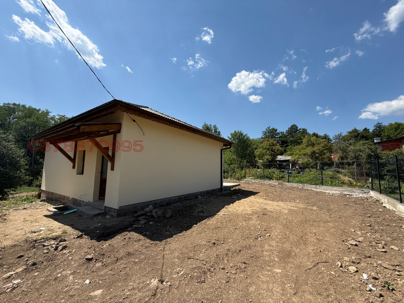 Продава КЪЩА, гр. Вършец, област Монтана, снимка 14 - Къщи - 52782335