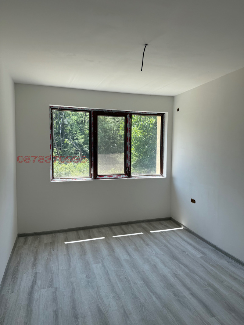 Продава КЪЩА, гр. Вършец, област Монтана, снимка 6 - Къщи - 52782335