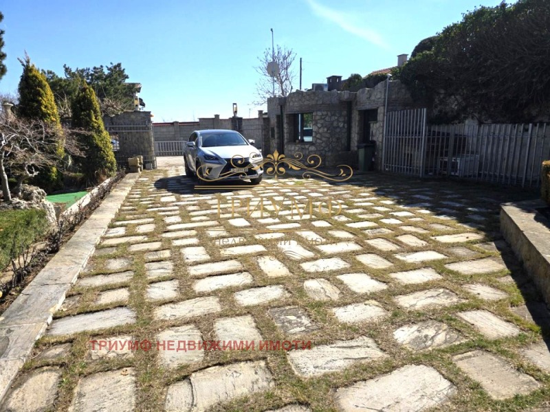 Продава КЪЩА, гр. Варна, м-т Горна Трака, снимка 2 - Къщи - 53377309