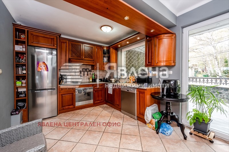 Продава КЪЩА, гр. София, в.з.Бояна