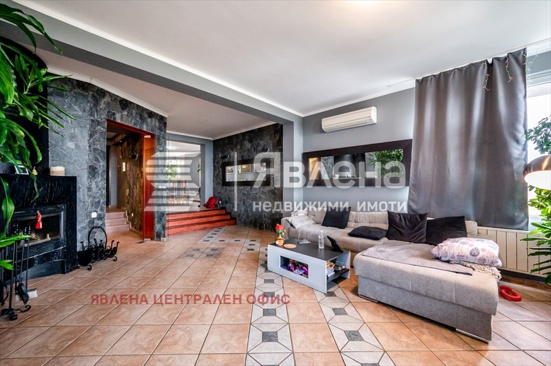 Продава КЪЩА, гр. София, в.з.Бояна, снимка 2 - Къщи - 54198256