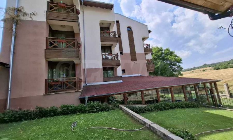 Продава  Хотел област София , с. Заселе , 687 кв.м | 64616071 - изображение [5]