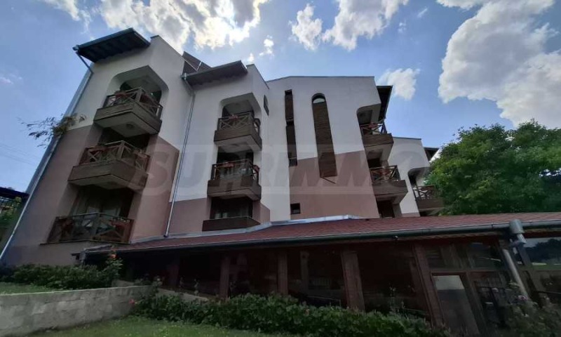 Продава  Хотел област София , с. Заселе , 687 кв.м | 64616071 - изображение [4]