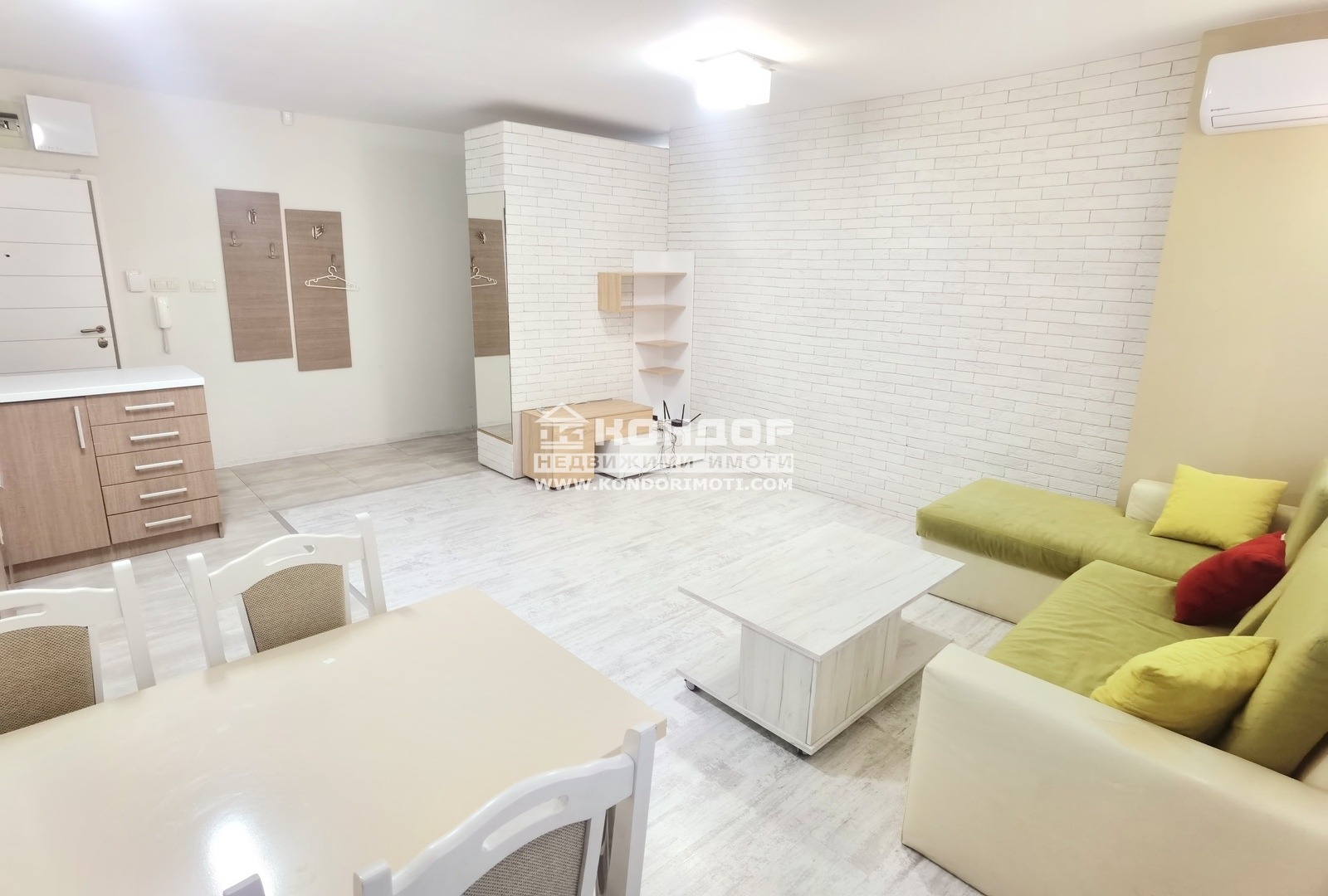 Продава 3-СТАЕН, гр. Пловдив, Център, снимка 2 - Апартаменти - 53918733