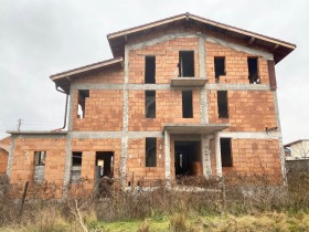 Hus Kostinbrod, region Sofia 16