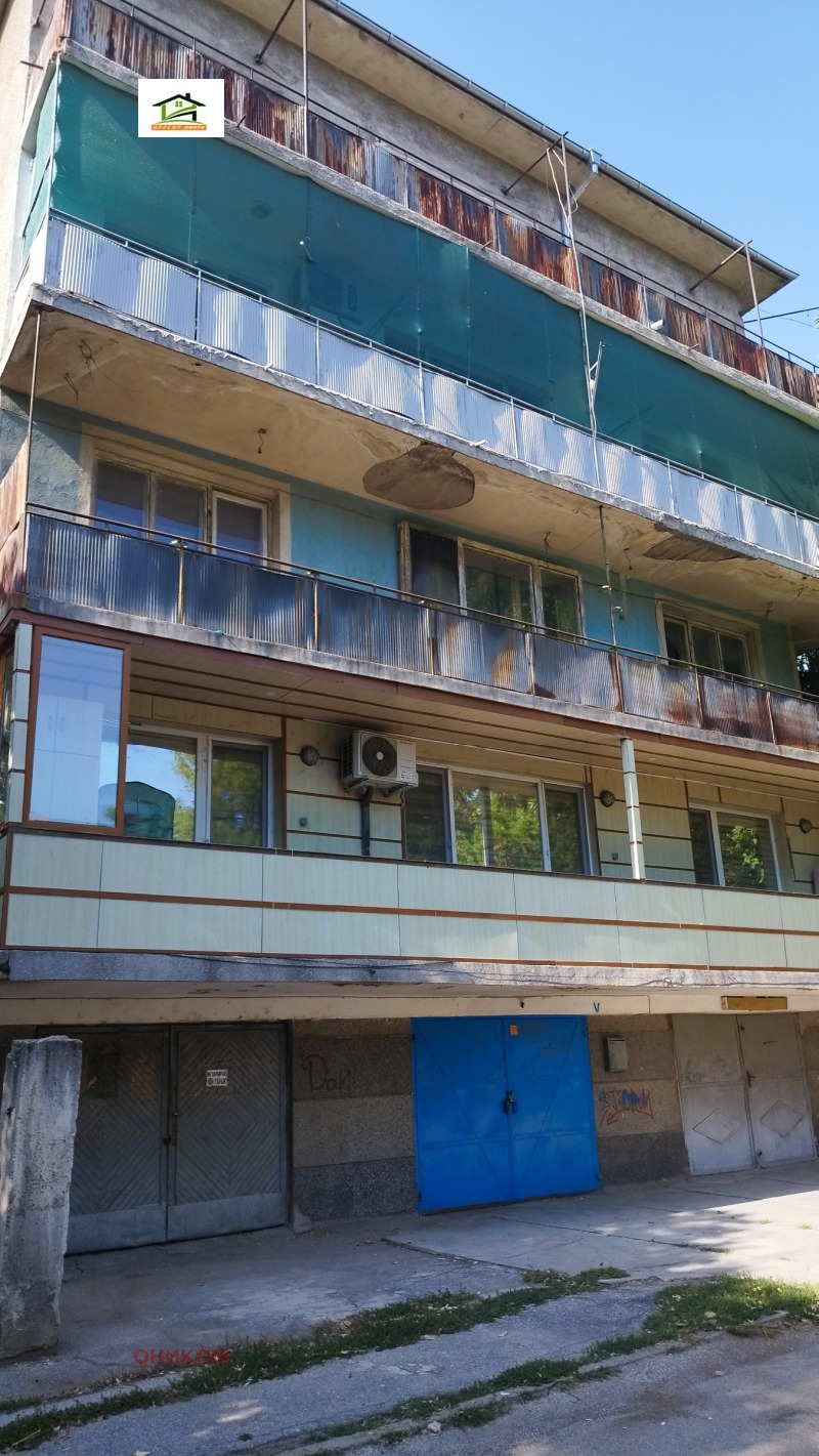 For Sale  3+ bedroom Pazardzhik , Idealen tsentar , 203 sq.m | 46414476