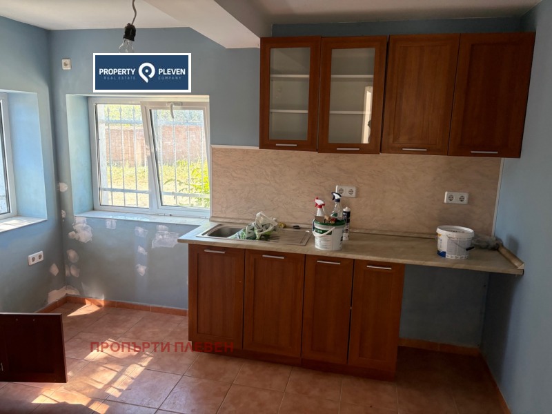 Till salu  Hus region Pleven , Totleben , 120 kvm | 37699590 - bild [3]