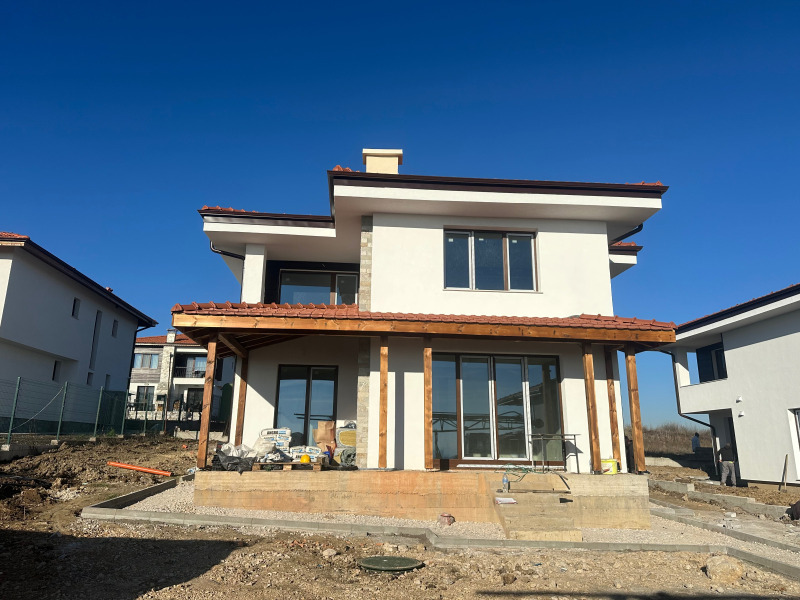 Продава КЪЩА в област София, с. Гурмазово - 210 кв.м / 330 000 € » 645 423.90 лв., ГАРАНТ ДОМ