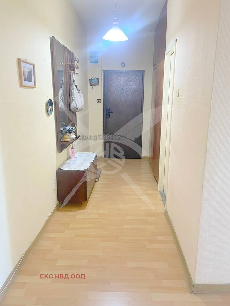 Продава  3-стаен град Пловдив , Тракия , 92 кв.м | 38547803 - изображение [3]