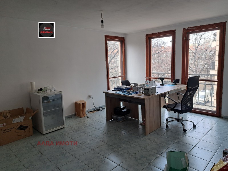 Na sprzedaż  3 sypialnie Sofia , Centar , 130 mkw | 64333472 - obraz [13]