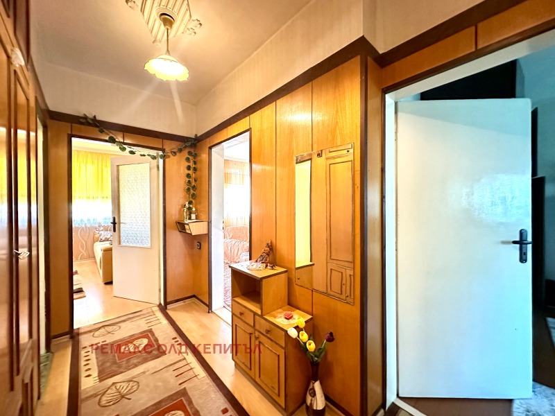 Продава  4-стаен област Велико Търново , гр. Горна Оряховица , 114 кв.м | 77099775 - изображение [16]