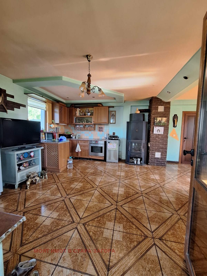 Продава  Къща област Стара Загора , с. Могила , 196 кв.м | 20229757 - изображение [2]