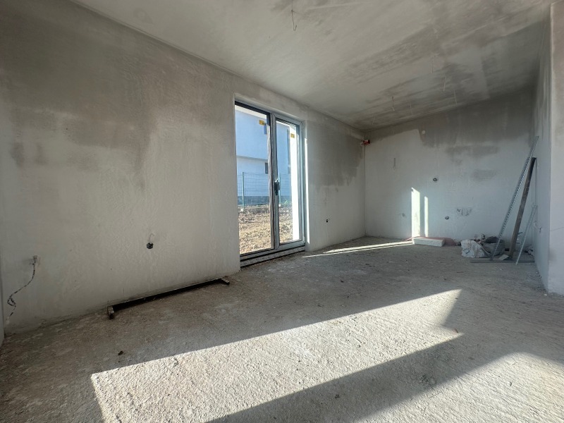 Продава КЪЩА, с. Гурмазово, област София област, снимка 5 - Къщи - 52772600