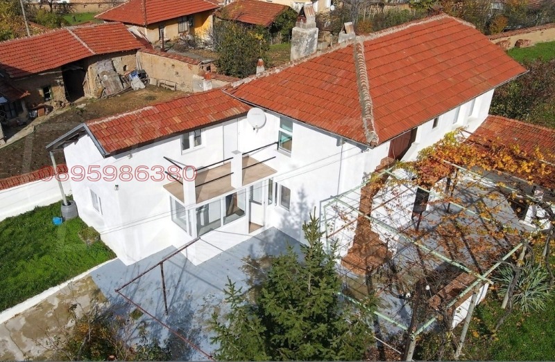 Продава КЪЩА в област Стара Загора, с. Елхово (Николаево) - 107 кв.м / 121 000 € » 236 655.43 лв.