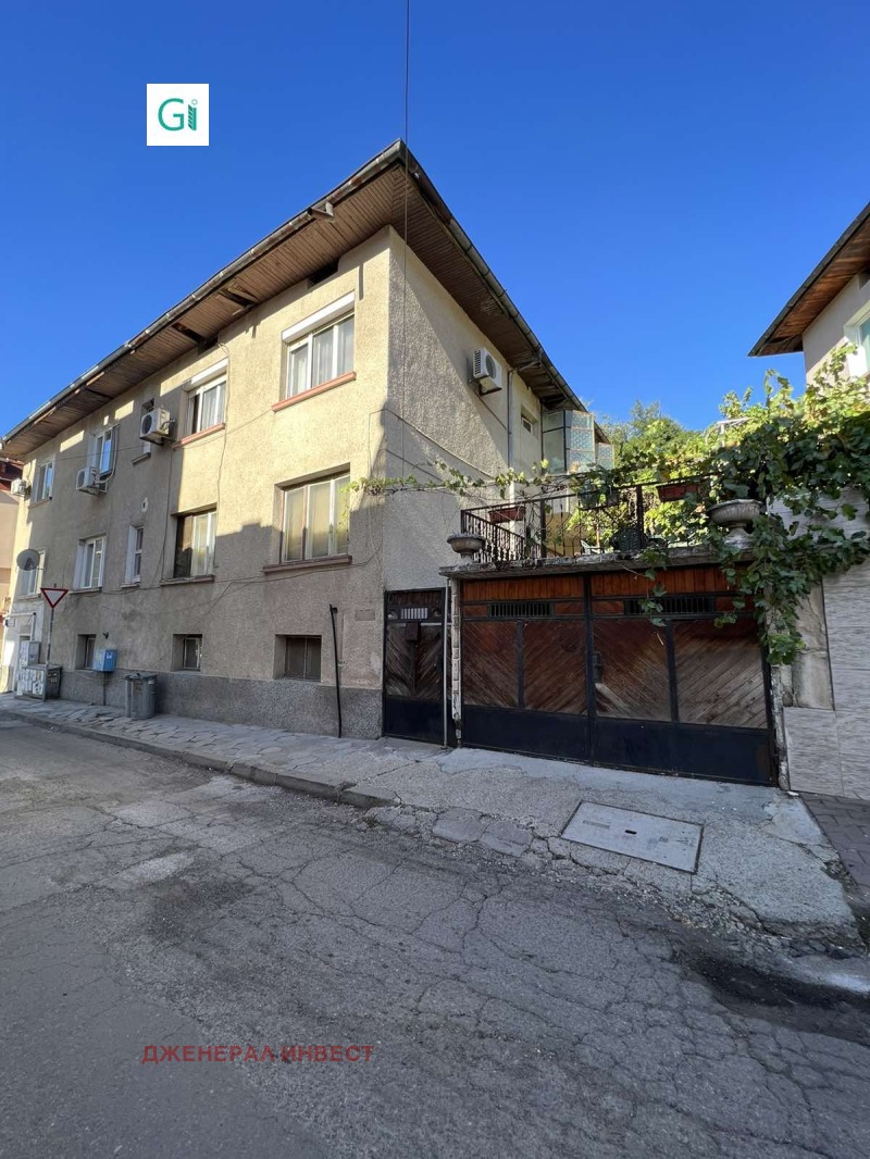 Продава КЪЩА, град Благоевград, Широк център • 179800 € / 351658.23 лв. • 87374635 1