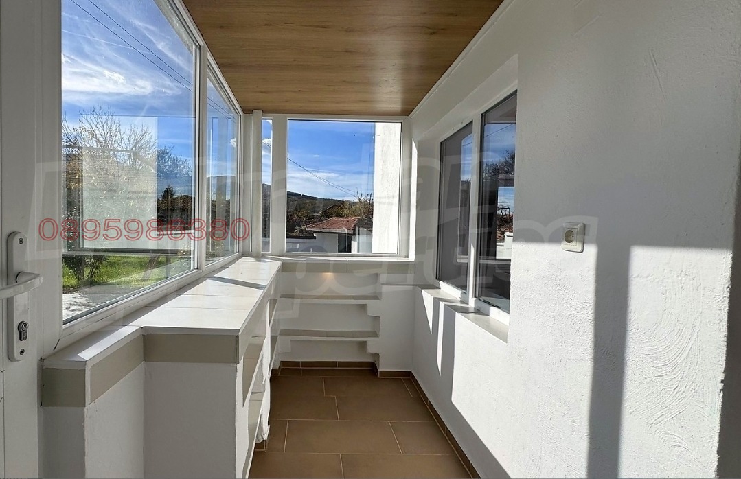 Продава КЪЩА, с. Елхово (Николаево), област Стара Загора, снимка 11 - Къщи - 54006259