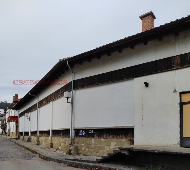 Продава ПРОМ. ПОМЕЩЕНИЕ в област Габрово, гр. Трявна - 1348 кв.м / 550 000 € » 1 075 706.50 лв.