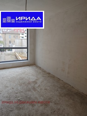 3-стаен град София, Център 4
