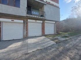 Garage Svishtov, region Veliko Tarnovo 1