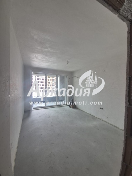 Te koop  1 slaapkamer Plovdiv , Trakija , 76 m² | 93678114