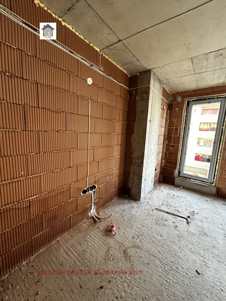 Продава  3-стаен, град София, Дървеница •  220 900 EUR • ID 69278135 — holmes.bg - [1] 