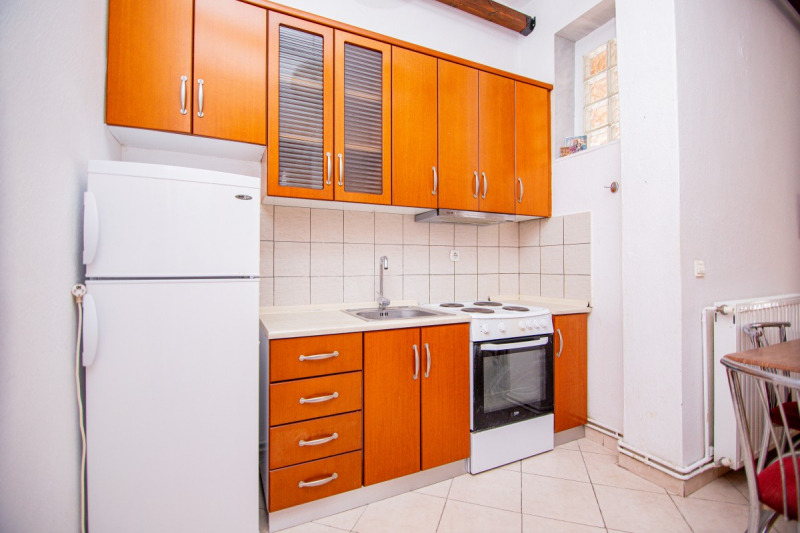 Продава 3-СТАЕН, гр. Варна, Център, снимка 6 - Апартаменти - 54508649