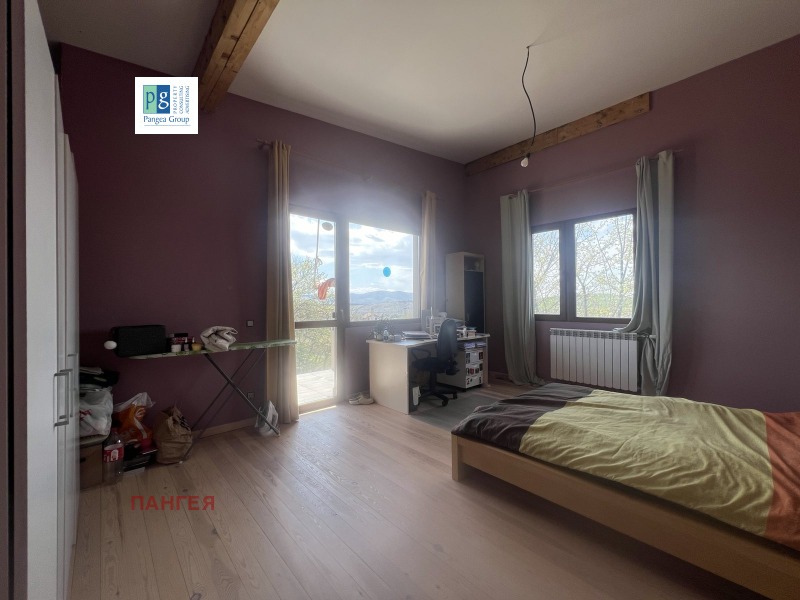Myytävänä  Talo Pernikin alue , Golemo Butšino , 251 neliömetriä | 36839754 - kuva [4]