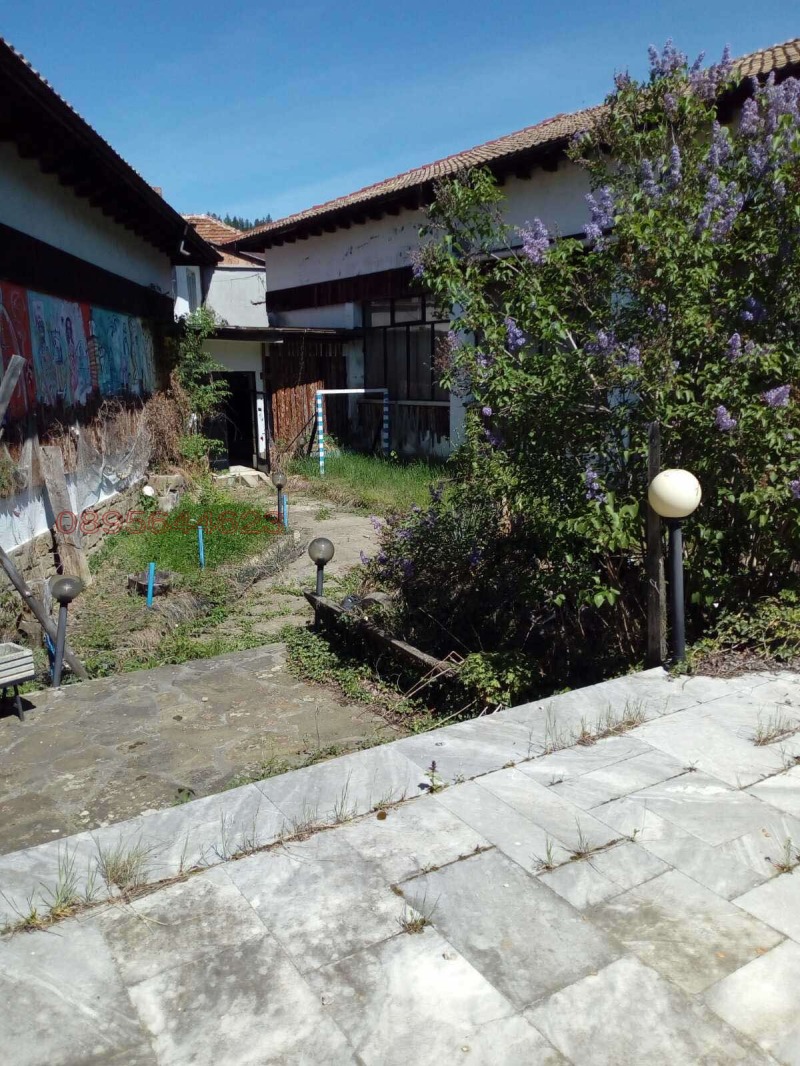 Продава ПРОМ. ПОМЕЩЕНИЕ, гр. Трявна, област Габрово, снимка 2 - Производствени сгради - 52780513