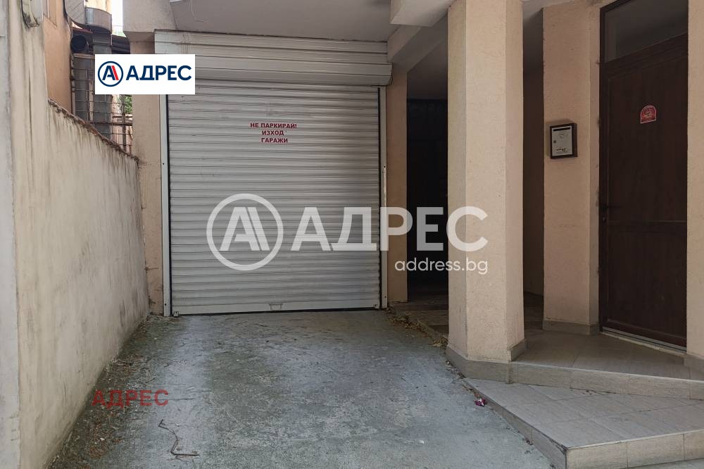 Продава ГАРАЖ, ПАРКОМЯСТО, гр. Варна, Център