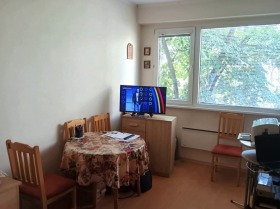 Stüdyo Hadji Dimitar, Sofia