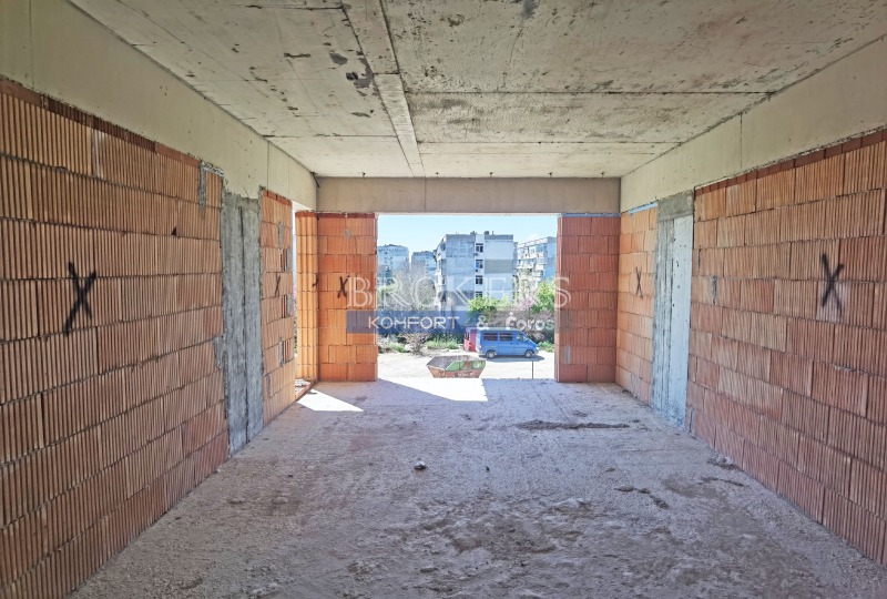 Продава  2-стаен, град Варна, Изгрев • 94 000 EUR • ID 53230496 — holmes.bg - [1] 