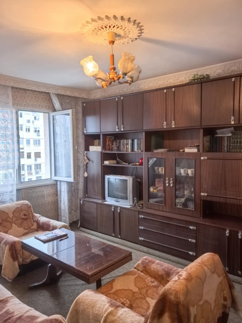 Продава 2-СТАЕН, гр. Плевен, Дружба 3, снимка 2 - Апартаменти - 52365006