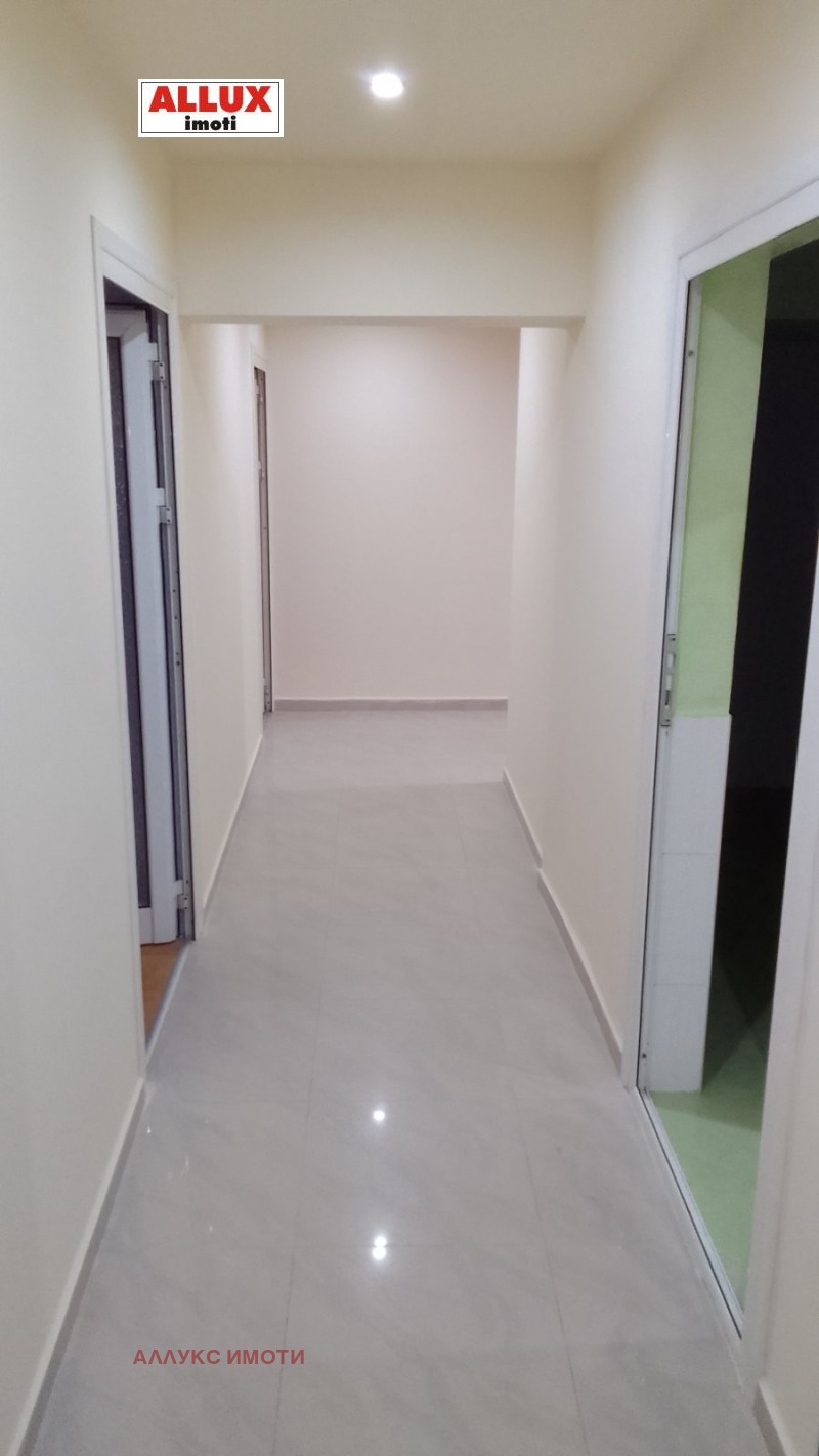 Na prodej  2 ložnice Ruse , Centar , 113 m2 | 21943979 - obraz [15]