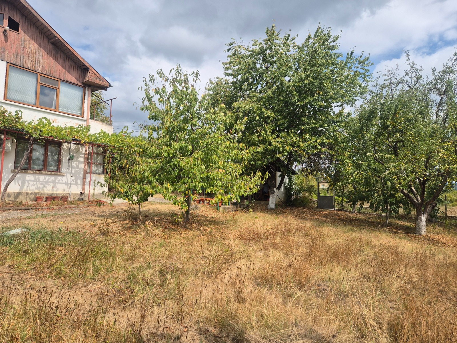 Продава КЪЩА, гр. Дряново, област Габрово, снимка 2 - Къщи - 56068078