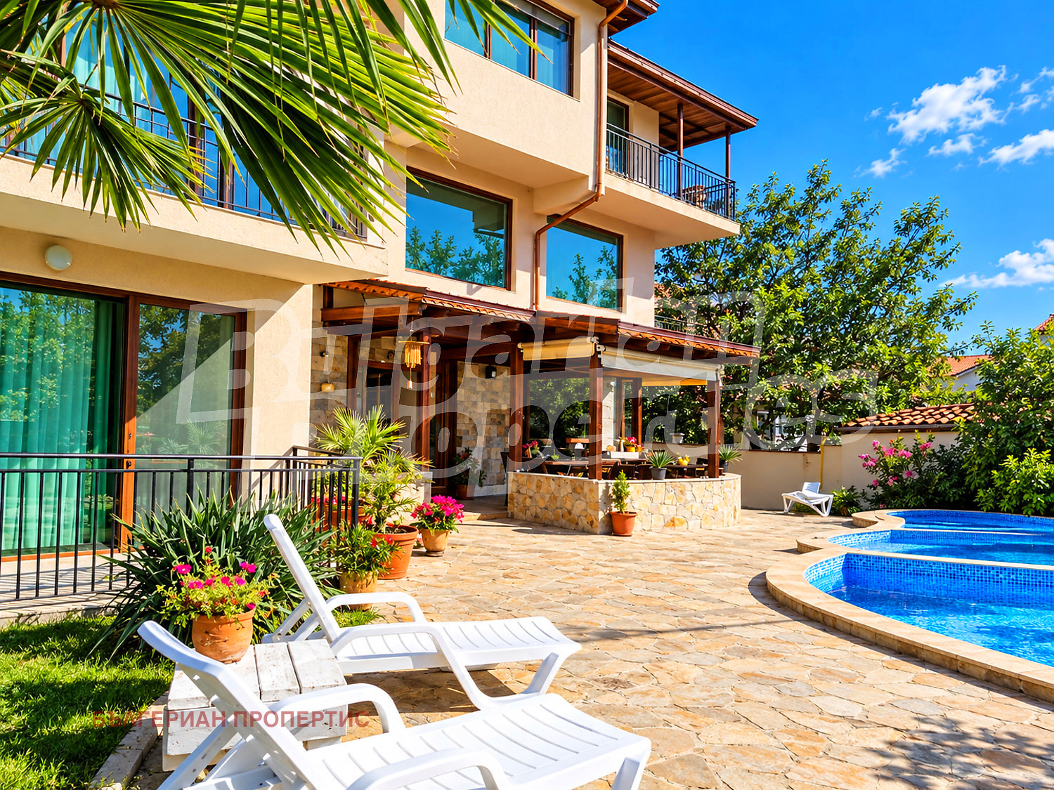Продава ХОТЕЛ, с. Велика, област Бургас, снимка 3 - Хотели - 56567882